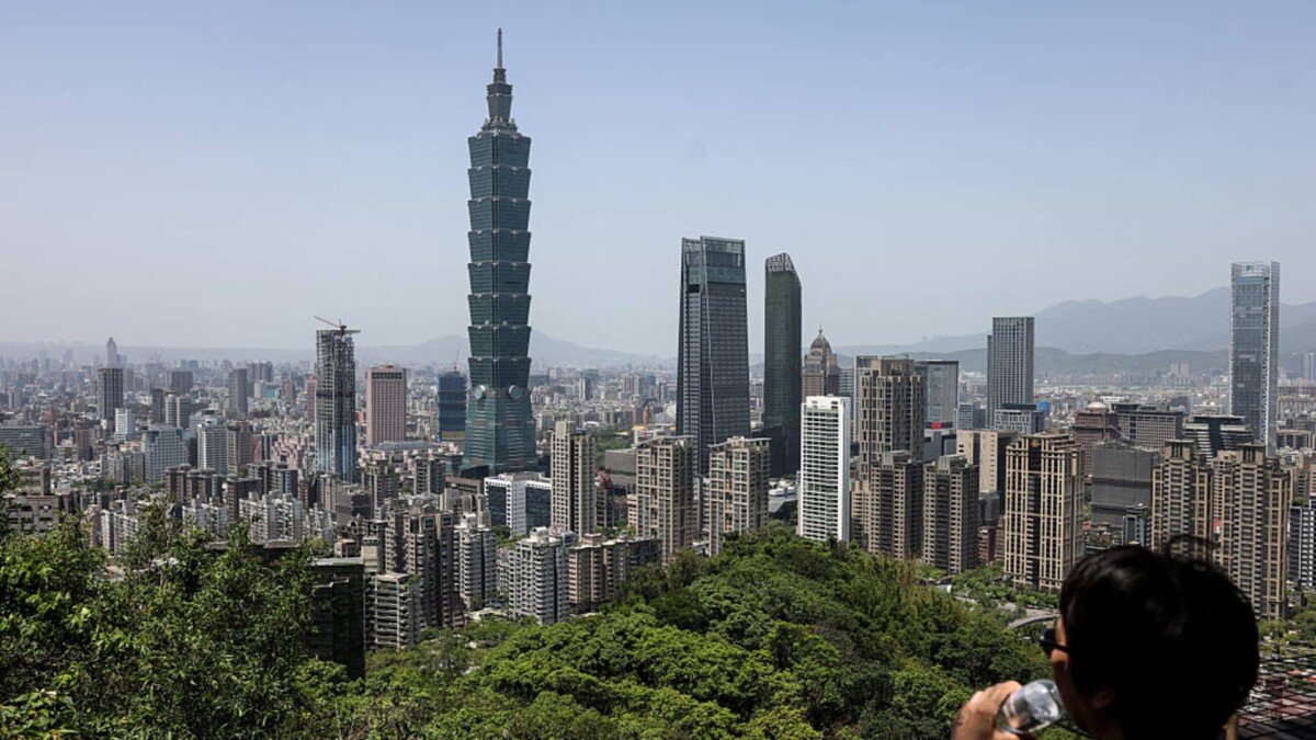 Taiwan’s 11% GDP Growth Forecast Faces Sustainability Concerns